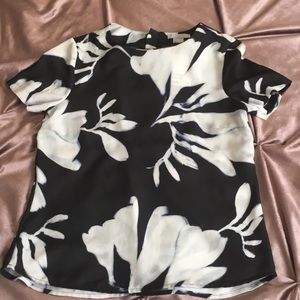 H&M brand new graphic blouse
